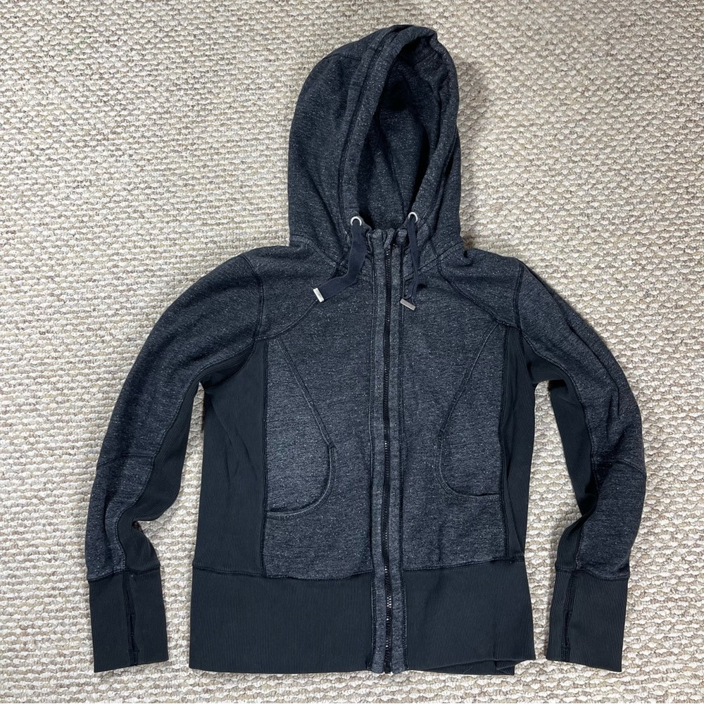 Zella Nordstrom Long Sleeve Jacket in Black and Gray